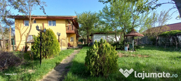 De vanzare casa în zona linistita