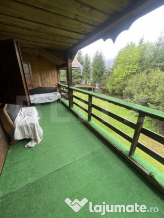 Cabana de vanzare, cu 4 camere, 100 mp, zona colibita