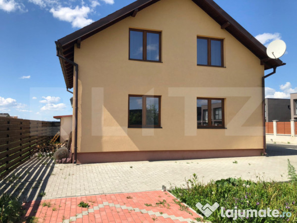 Casa spatioasa, 5 camere, teren 900mp, in sanpetru