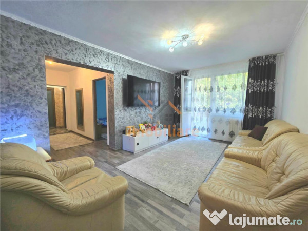 Apartament 4 camere | decomandat | etaj 2 | rogerius | orade