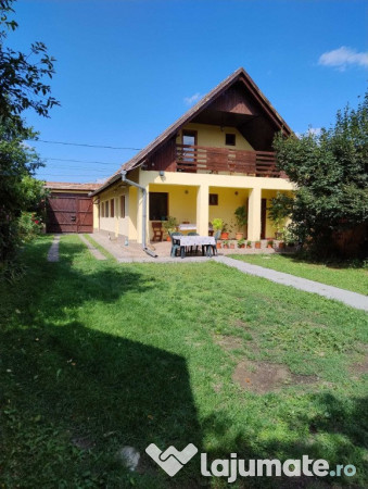 Vând casă în petrești alba