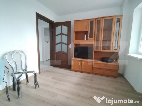 Apartament 3 camere, zona Narcis, PARTER