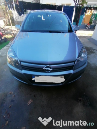 Opel Astra H 2004