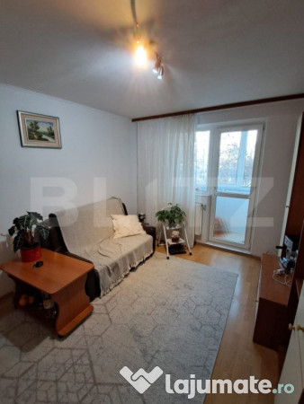 Apartament de vanzare, 3 camere, 48 mp, zona Drumul Taberei