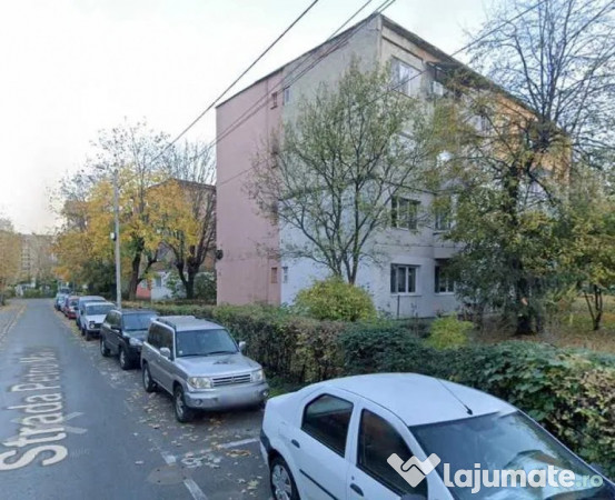 Vand Apartament 2 camere semidecomandat, etaj 2, Str. Petru Maior