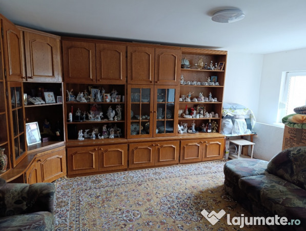 Apartament 3 camere Etj.2/4 Cf.1 față în față cu trezoreria central