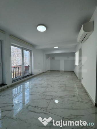 Apartament 3 camere, 100 mp, etaj intermediar, bloc nou, zon