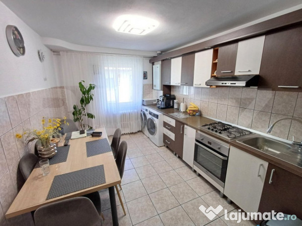 Apartament 4 camere, 80 mp, zona kaufland independentei