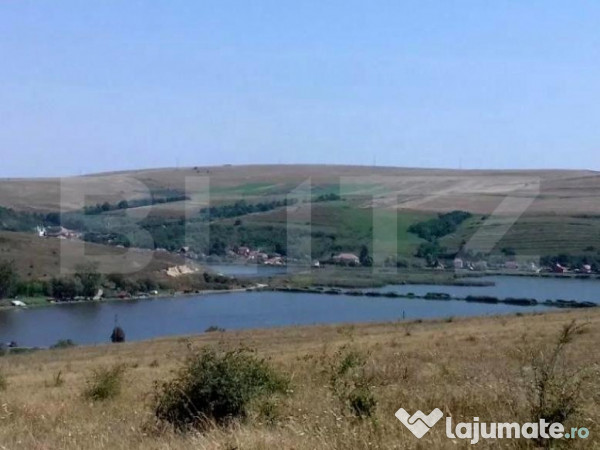 Teren extravilan de vanzare, 2680 mp, zona lacuri martinesti