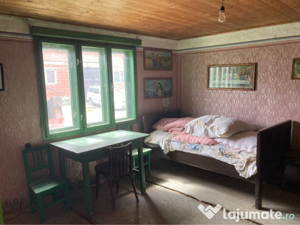 Casă de vânzare la țară