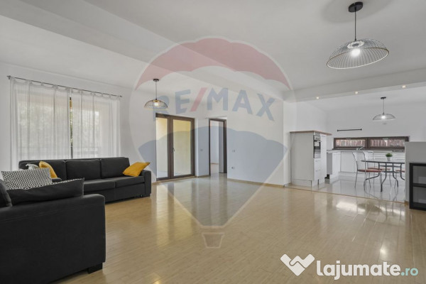 Casa luminoasa cu 7 camere si curte de 571 mp in zona de ...