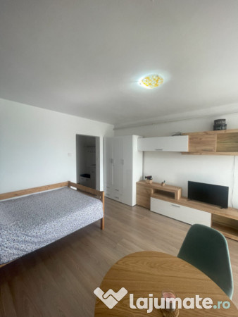 Oportunitate! garsoniera de vanzare, 28 mp, balcon 6 mp, eta
