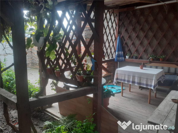 Casa cu 3 camere zona chercea st 352mp