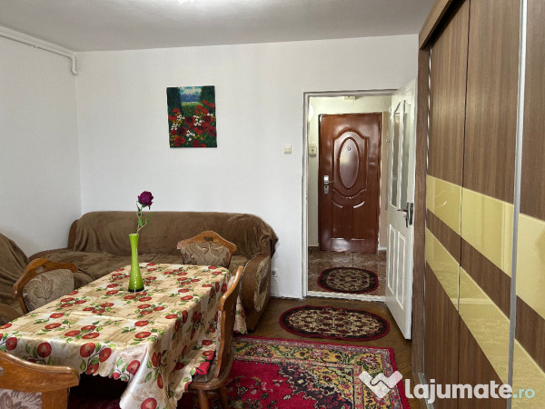 Vand garsoniera in zona garii (proprietar)