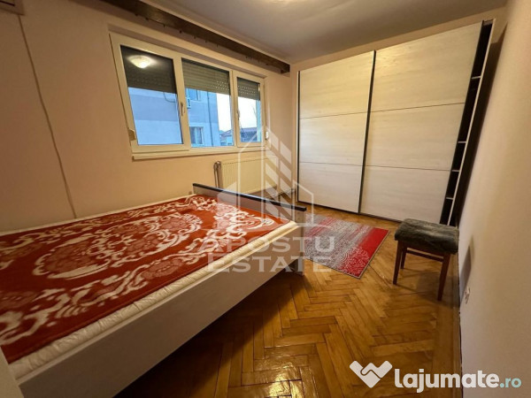 Apartament 3 camere, zona Stadionul Olimpia