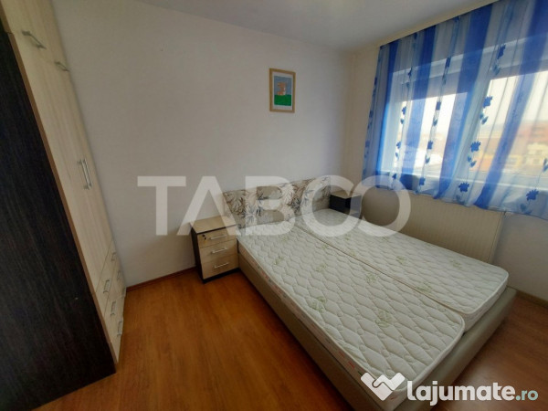 Apartament de vanzare 4 camere decomandate 2 bai zona Mihai