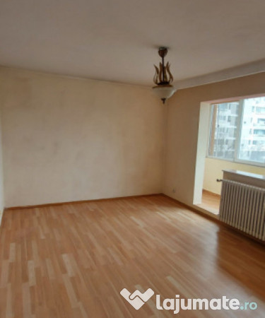 Apartament cu 3 camere,decomandat, 4/4 - Titan/metrou