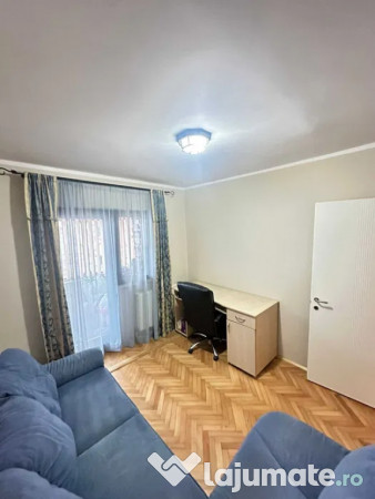 Apartament cu 4 camere decomandate Zona Burdujeni