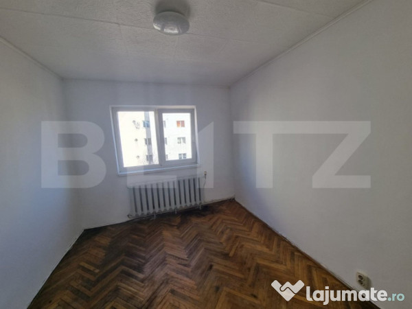 Apartament 3 camere decomandate, 2 bai, 66 mp, zona Calea Fl