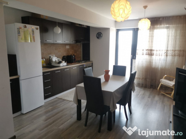 Apartament de vanzare, cu 2 camere, 66 mp, zona promenada ma