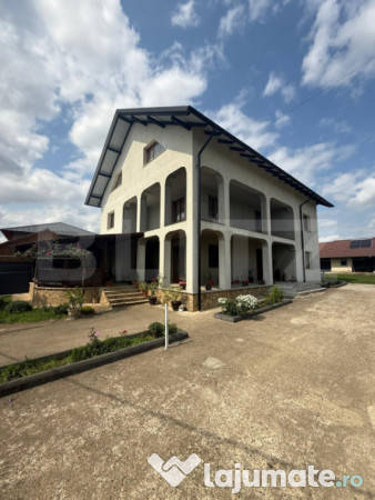 Casa/vila 450 mp utili, 8000 mp teren + casa in constructie,