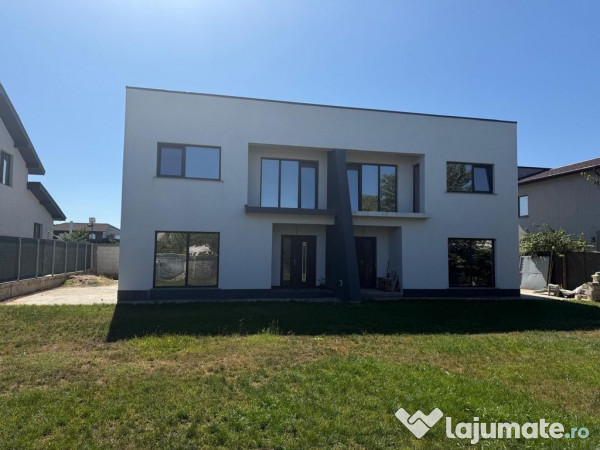De vanzare – jumatate de duplex modern, parter + etaj |...