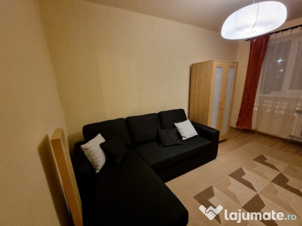 Garsonieră de închiriat pe termen lung satu mare str. dariu p.